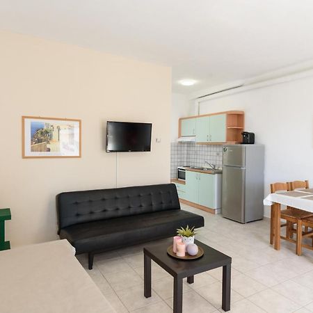 Ariana Apartments Polychrono Ngoại thất bức ảnh